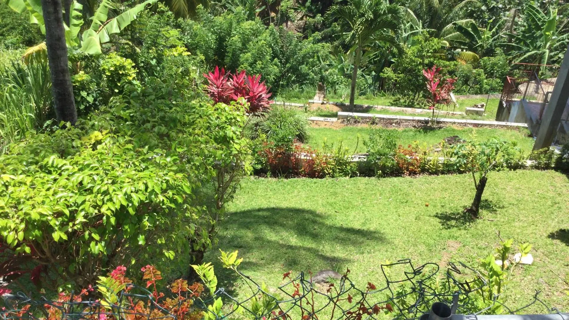 Serenity 2-Bed Apartment In Port Antonio